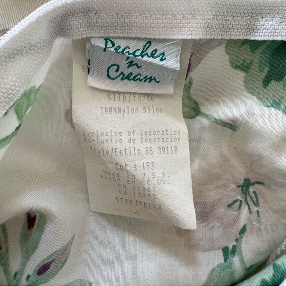 Vintage Floral Dress in Cream with Purple & Green Floral Pattern, Size 4 - Picture 13 of 15